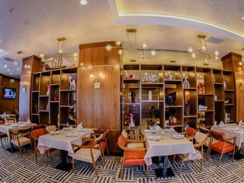 Madison Hotel Bakoe Buitenkant foto