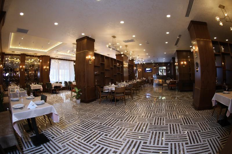 Madison Hotel Bakoe Buitenkant foto